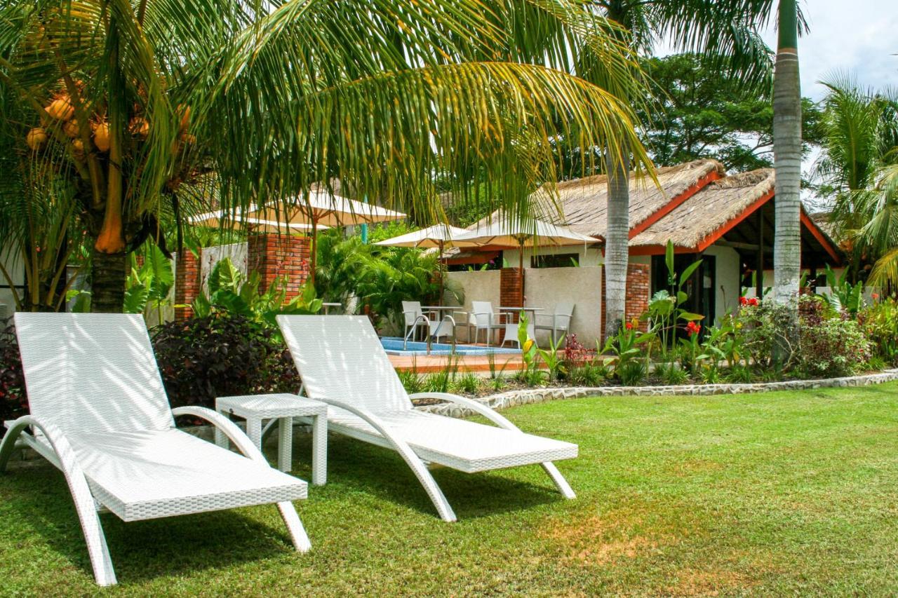 Burudika Bungalows セロング・ベラナク エクステリア 写真